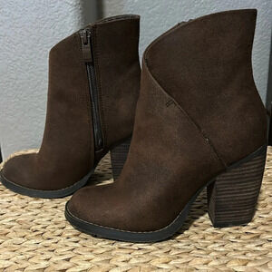 Sbicca Vintage Collection Size 6 Women’s Brown Zip Up Ankle Boots